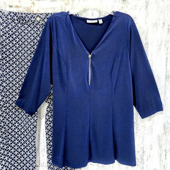 Susan Graver Women's Blouse Size 1X Navy Blue Gold Zipper Office Stretchy V Neck - Picture 14 of 14